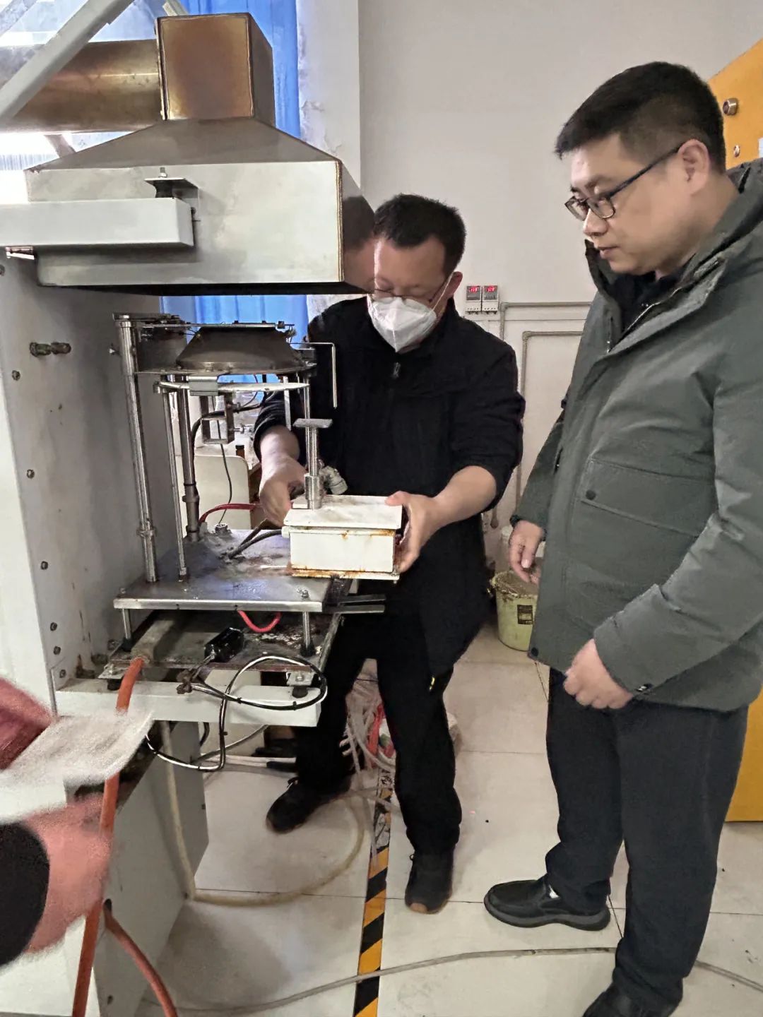 跨国效劳大行动：FTT 手艺专家助力中国锥形量热仪性能飞升 - 拉斯维加斯9888仪器装备中国有限公司
